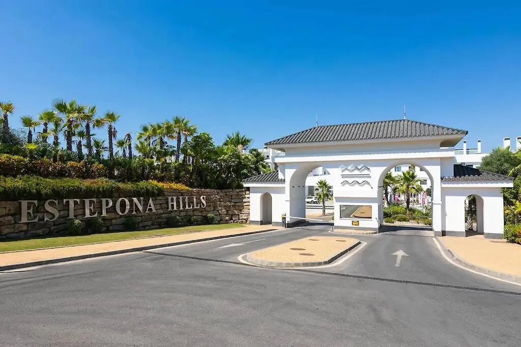 Estepona Hills Luxury Resort 3 Bed Apartment