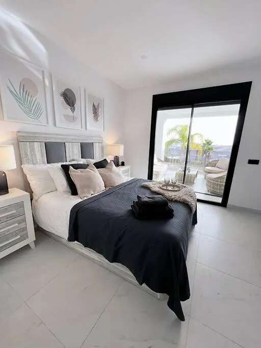 Estepona Hills Luxury Resort 3 Bed Apartment